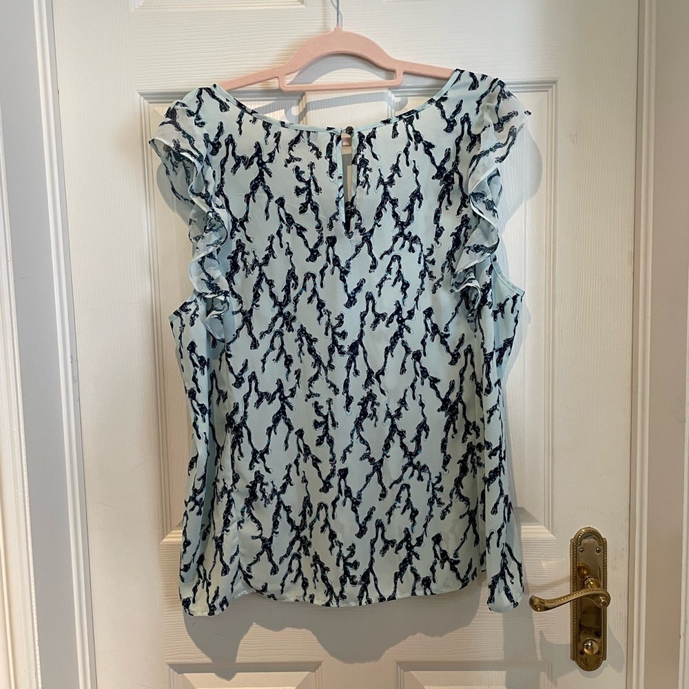 Beautiful blouse tank - Picture 4 of 4